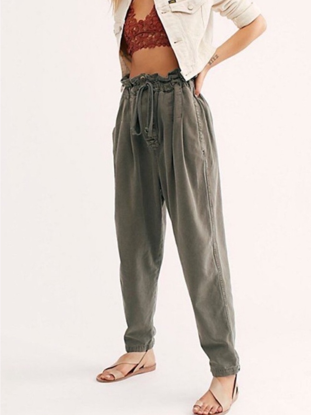 Free People Margate Pleated Paper Bag High Waist Tapered Leg Pants Womens Size S